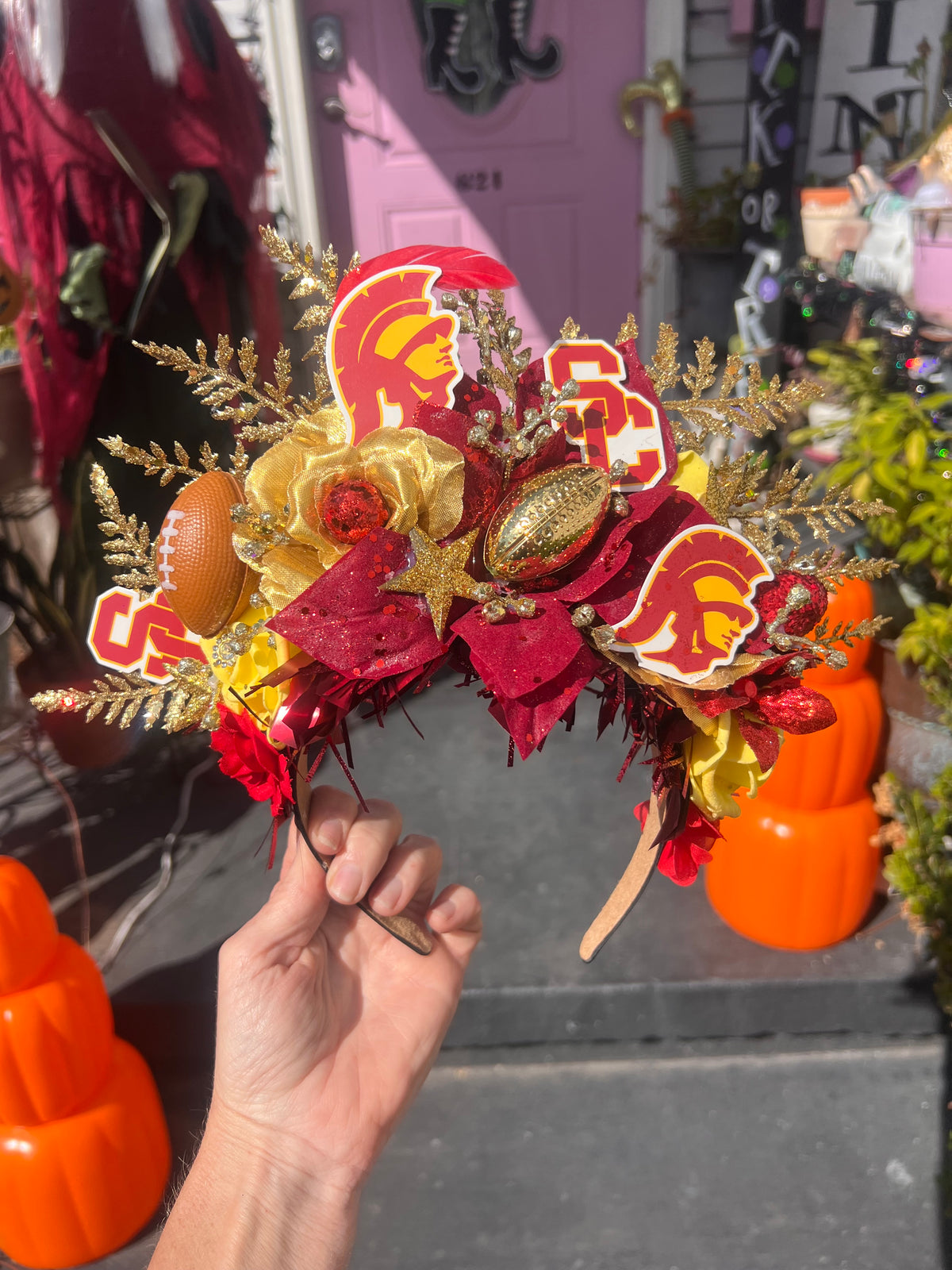 USC headpiece