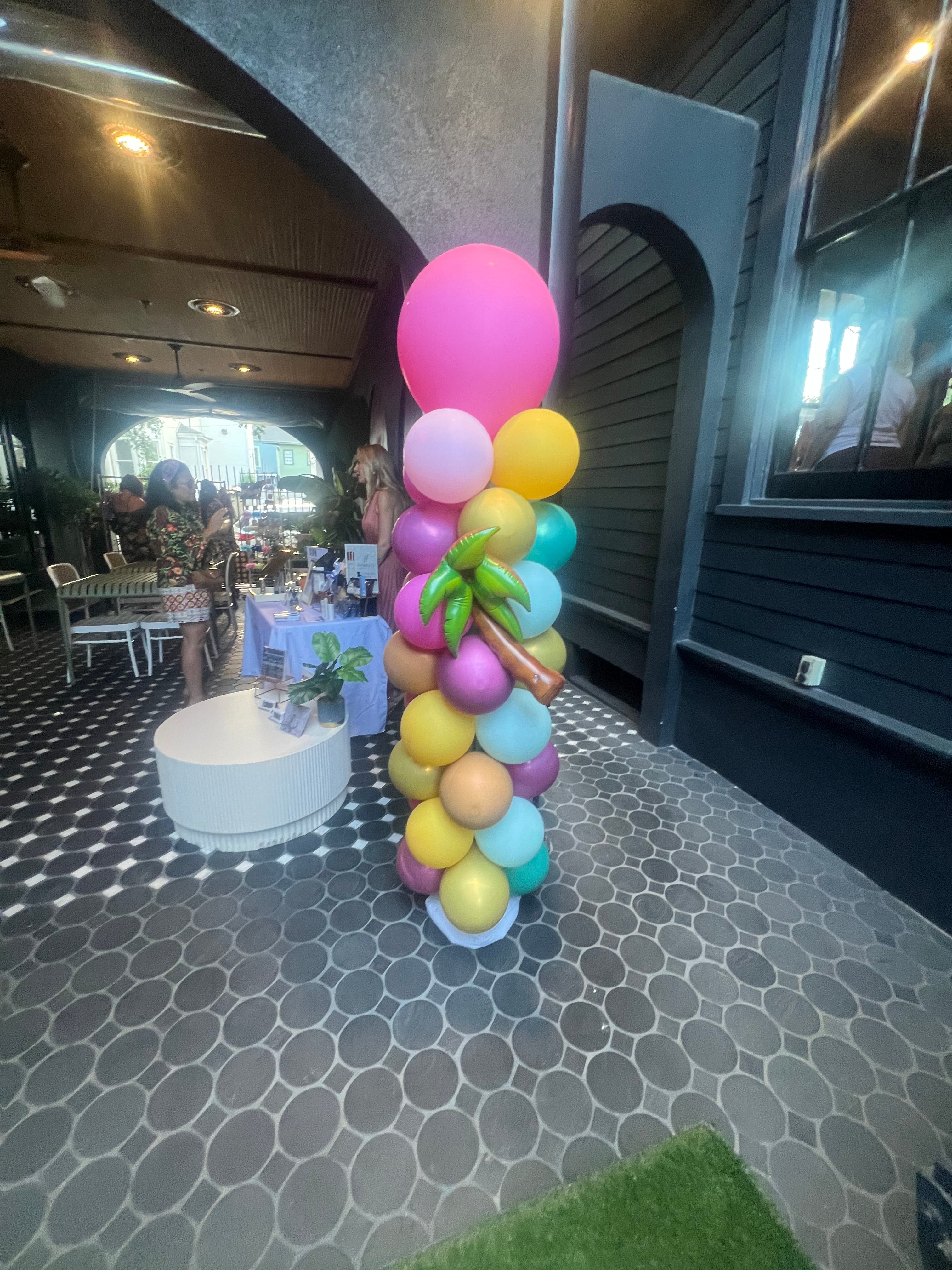 Balloon Columns